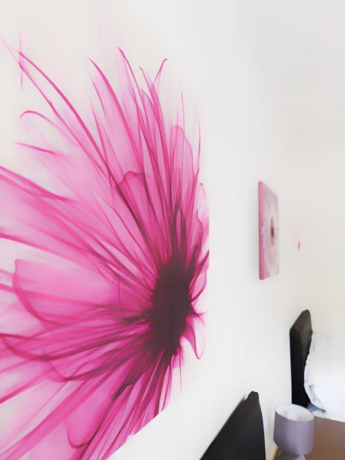 ノッティンガム Perry Road, Beautiful Large House Available For Guests And Contractors Parking Wifiヴィラ エクステリア 写真
