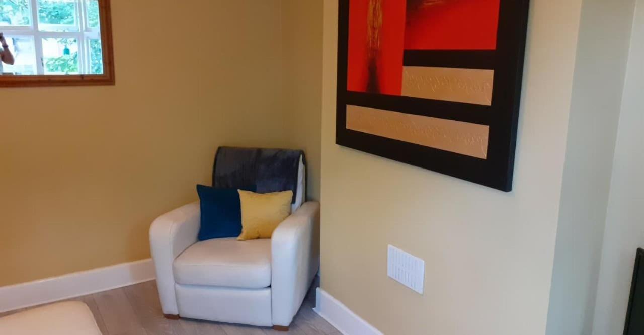ノッティンガム Perry Road, Beautiful Large House Available For Guests And Contractors Parking Wifiヴィラ エクステリア 写真